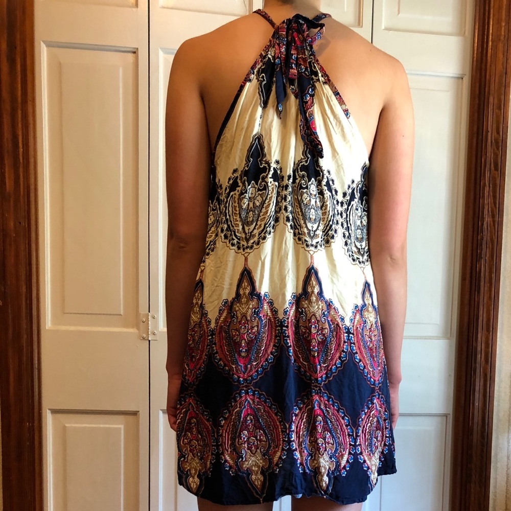 Patterned Dress - Picture 2 of 3